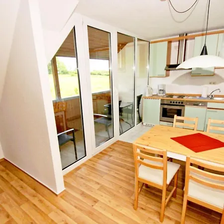 Strandnah Mit Balkon, Gratis Nutzung Vom Ahoi Erlebnisbad Und Sauna In Sellin - Strandhaus Moenchgut Fewo21 *