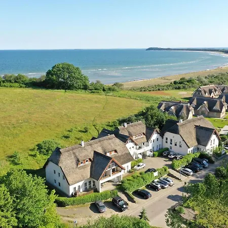 strandnah mit Balkon, gratis Nutzung vom AHOI Erlebnisbad und Sauna in Sellin - Strandhaus Mönchgut FeWo21 *