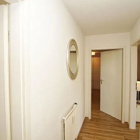 公寓 Strandnah Mit Balkon, Gratis Nutzung Vom Ahoi Erlebnisbad Und Sauna In Sellin - Strandhaus Moenchgut Fewo21 洛布