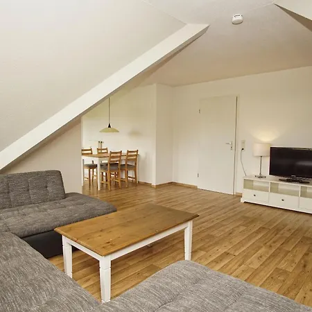 strandnah mit Balkon, gratis Nutzung vom AHOI Erlebnisbad und Sauna in Sellin - Strandhaus Mönchgut FeWo21 * Lobbe