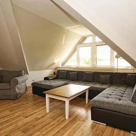 Apartment strandnah mit Balkon, gratis Nutzung vom AHOI Erlebnisbad und Sauna in Sellin - Strandhaus Mönchgut FeWo21 Lobbe